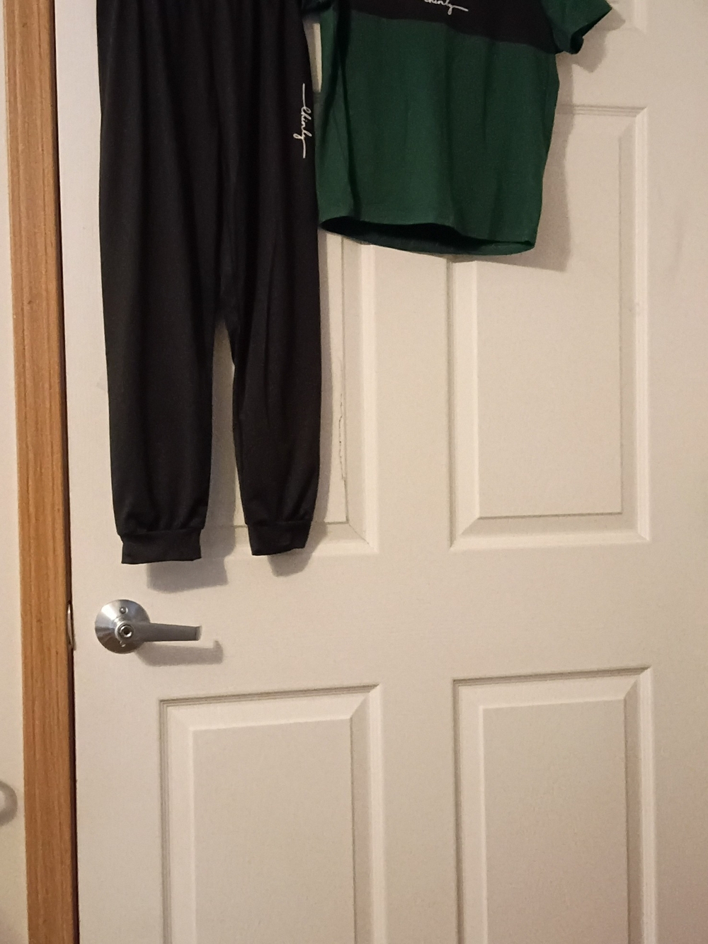 Source Unknown Kids Matching Set Green and Black Top with Black Joggers